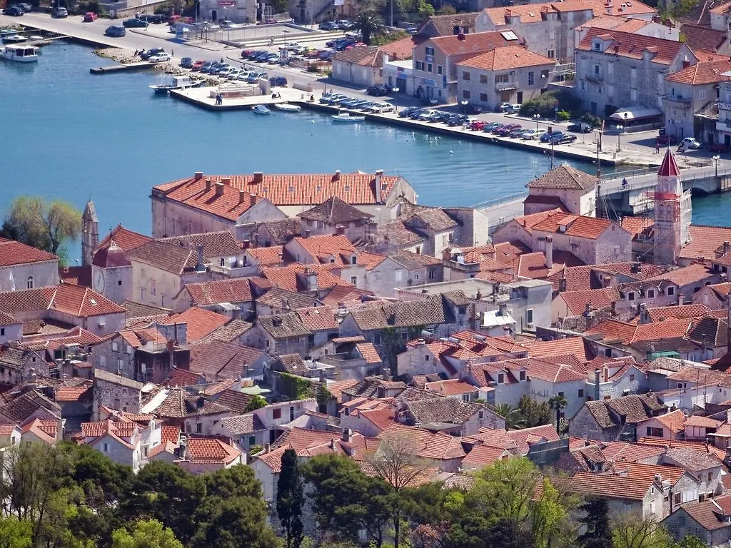 Apartment & Room Ursa Trogir 0*,  Kroatien