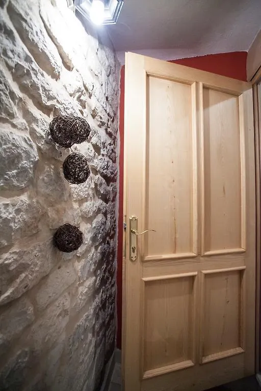 Apartment & Room Ursa Trogir Kroatien